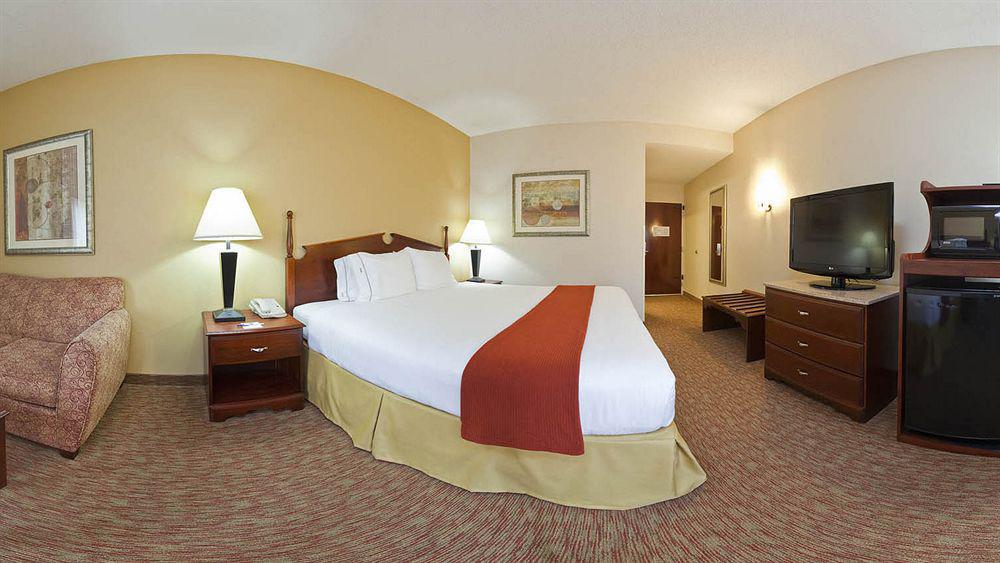 Express By Ihg Hotel