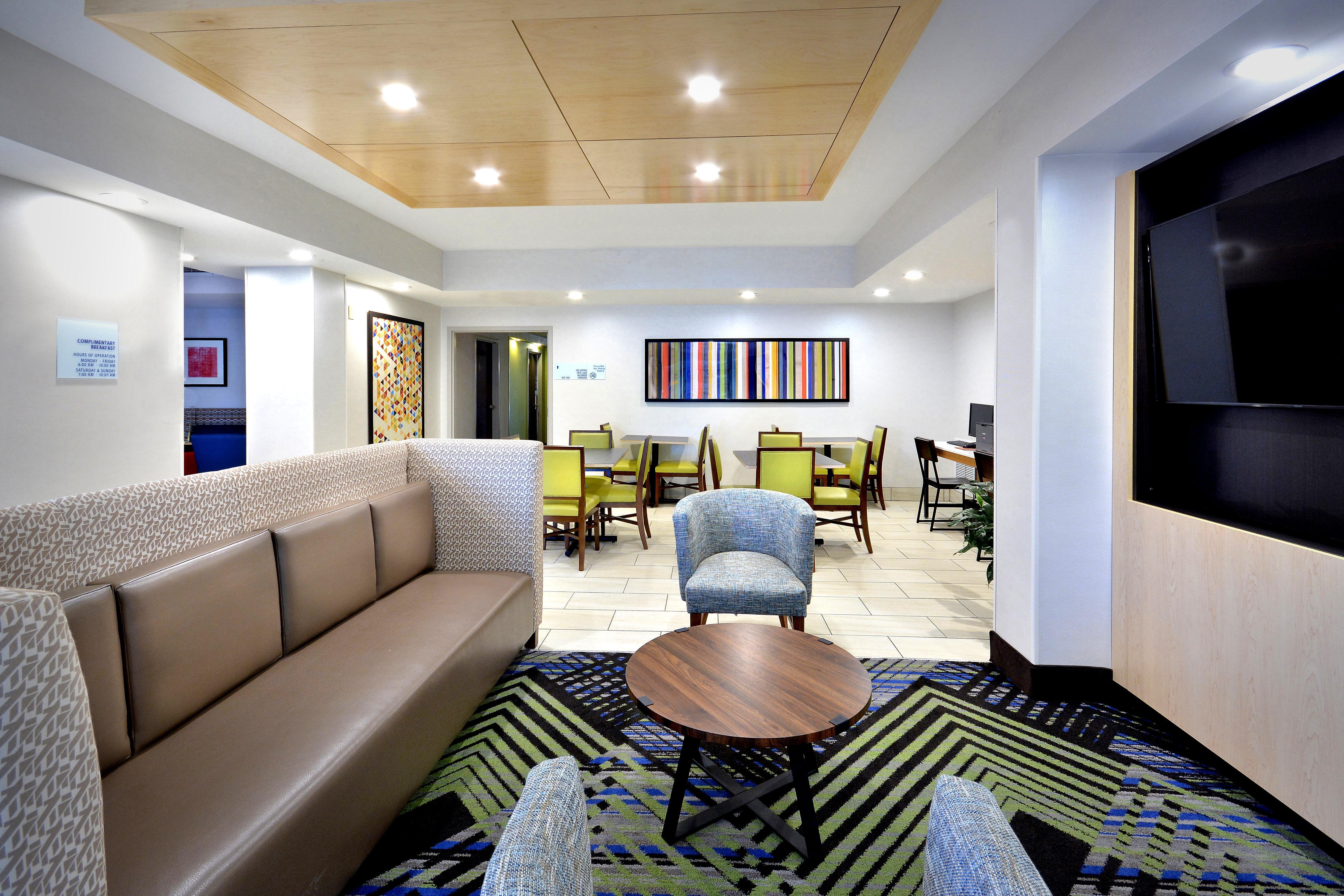 Express By Ihg Hotel 2*